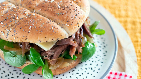 Burger au confit de canard-Jardins de la cote rotie Ampuis